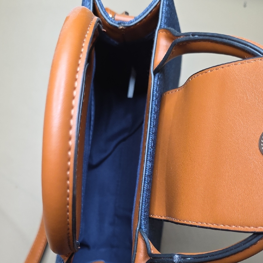 GUESS Blue and Tan Crossbody Bag - Picture 6 of 6